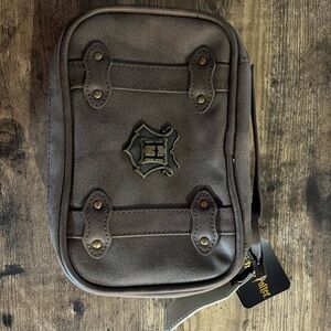 Harry Potter Hogwarts cosmetic bag brand new